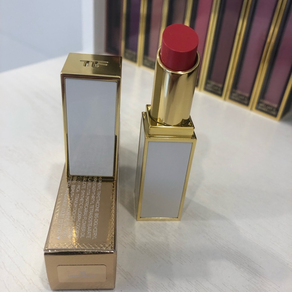 “Pink Buff” ULTRA-SHINE LIP COLOR - Picture 8 of 8